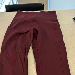 Lululemon leggings colour burgundy, size 4 luxstream fabric very good condition